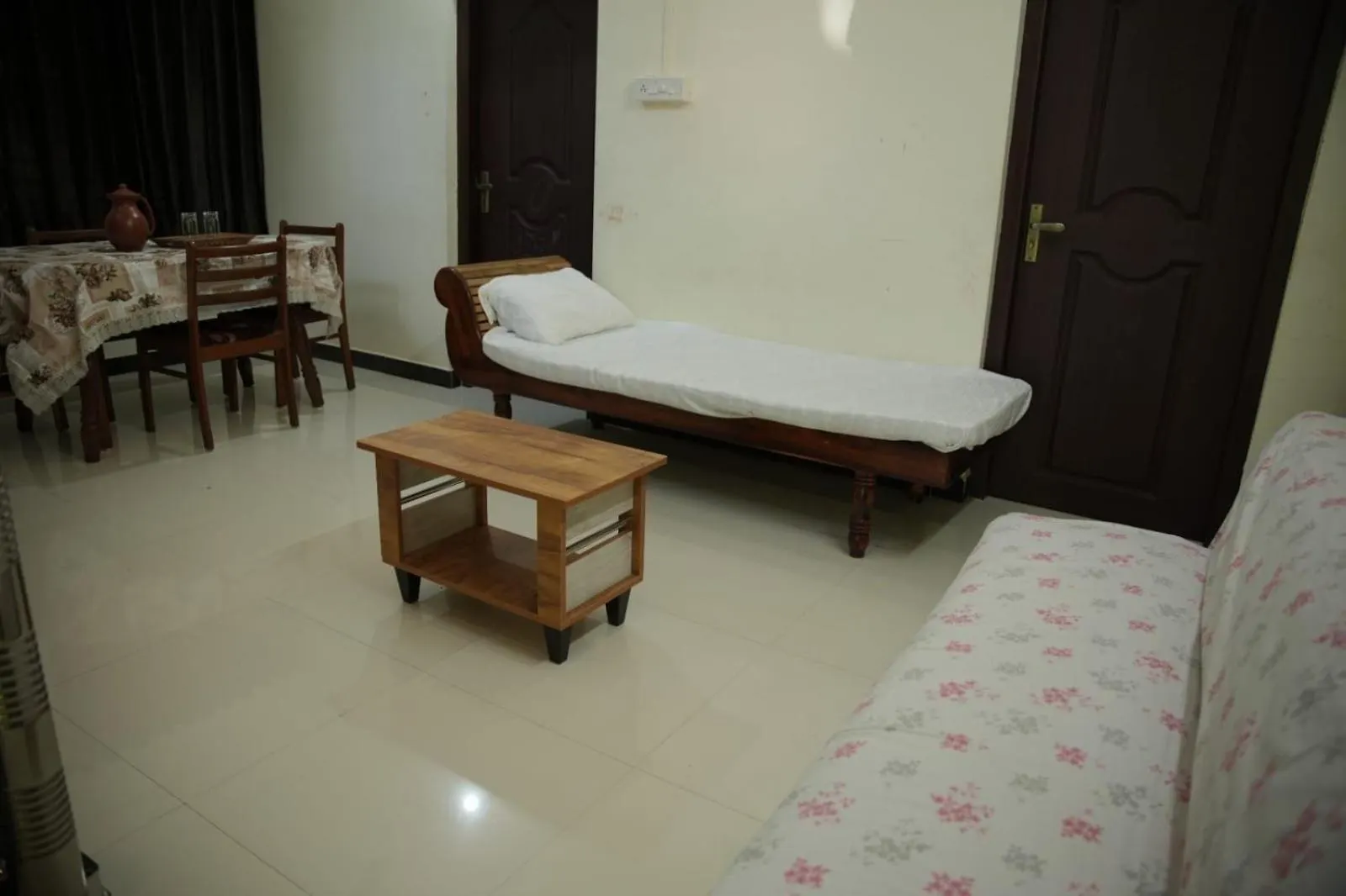 Jus Naturale Homestay Kozhinjampāra 0*,